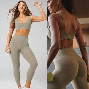 Fabletics NEW No-Seam PureLuxre TLC Legging size S